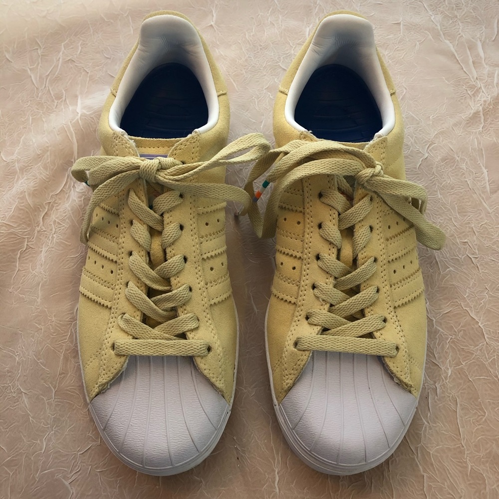 yellow skateboarding adidas sneakers